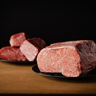 和牛雌牛の焼肉と食材にこだわる創作料理をコースで堪能