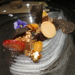 エクアトゥール - 26年4月　フォアグラのキューブ、キャラメルポップコーンと5種類のエピスのクランブル