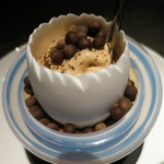 エクアトゥール - 26年4月　カカオ125%のショコラモワローとエスプレッソのムース