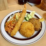 グリル 百舌 - ミックスフライ定食