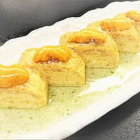 うに乗せ出し巻き玉子焼き　あおさ餡かけ　※ディナータイムのみ