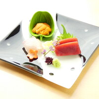 三種盛り一人前 うに刺 他二点