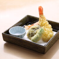 ボタン海老の天婦羅1本