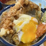 Ten-don Tenya Sakuhei Ten - 彩色天婦羅蓋飯＋半熟蛋