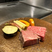 大阪鉄板焼き 神戸牛 TATARA - 