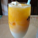 ジェヴァン - マンゴーラッシー