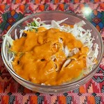 ニュープラシッダ - ２種類カレーライスセット（グリーンカレー＆マトンカレー）　1051円（税込）