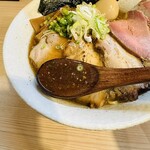 とんぼ庵 - 【特製らぁめん＝スープ】