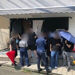 メヂカそば 吟魚 - 客層は老若男女なので回転は遅め