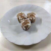 赤坂璃宮 銀座店 - あら挽き肉しゅうまい