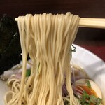 メヂカそば 吟魚 - パツパツ