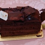 アテスウェイ - 見るも無残なチョコレートケーキ