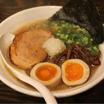 札幌 Fuji屋 - ＃１０６ ＠豚ソバ醤油／味玉８３０円