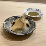 鮨 なんば - 蒸しアワビ