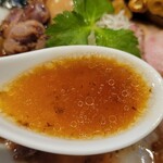 燃えよ麺助 - スープ