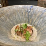 薪炭まだら - 手羽先スペシャリテ、トリュフとオリーブオイル入りのソース