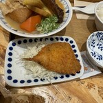 野菜を食べるごちそうとん汁 ごちとん - 