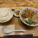 野菜を食べるごちそうとん汁 ごちとん - 