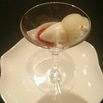 ガストロノミー ジョエル・ロブション - ランチ⑤お口直し。色んな食感や味や温度を楽しめて、最高に美味しいお口直しだった。