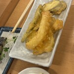 立飲みいこい - 天ぷら盛り合わせ