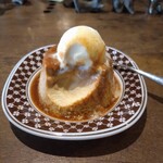 BUoY cafe - プリン食べかけ~