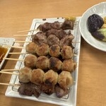 立飲みいこい - カシラとツクネ