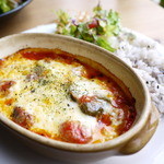 MOKU cafe - チキンと野菜のトマト煮チーズ焼きワンプレート