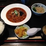 桃栗さんねん柿はちねん　 - 「牛すじの煮込み」ランチ