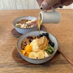 HELGI GRANOLA&BAKES - 