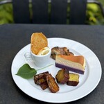 焼き芋専門店 維新蔵 - お芋づくし。【お芋のデザートプレート】
維新蔵の人気商品を少しずつ愉しめる！
