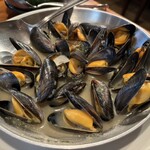 ベルトラン ラーシェ ル ブルターニュ 神楽坂 - ムール貝のシードル煮