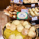 石窯パン工房  パンセ　 - 販売品：メロンパン＆塩バターパン