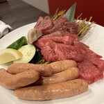 炭火焼肉 山頂 - 