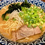 くれ星製麺屋 - 鶏白湯麺 850円  味噌味＋50円