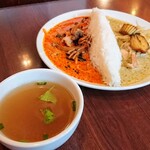 ディージャイ - カレー2種盛グリーン&レッド1000円
