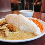 ディージャイ - カレー2種盛グリーン&レッド1000円