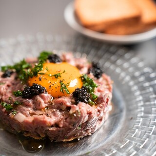 シェフの目利きで厳選した食材を用いたカジュアルなフレンチ