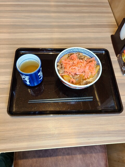 吉野家 大館清水店｜大館市の本格牛丼とファストフードを楽しむ