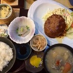 とりごえ - ハンバーグ定食￥800