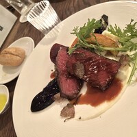 TOKYO Whisky Library - 