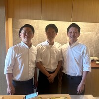 ひがしやま 司 - 左から宮下司シェフ 
                    中川寛大シェフ
                    楠修二シェフ