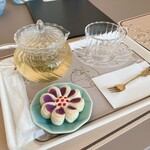 酥の宮 - 高級ジャスミン茶と中華菓子