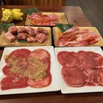焼肉じゅうじゅうカルビ - 料理写真:さぁ〜〜食べるよ！