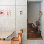 KAEDE LIFE COFFEE - 内観