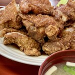 南蛮酊 - 岩のようです。