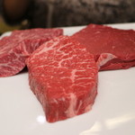 ステーキハウス 听 - 