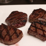 ステーキハウス 听 - 