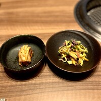 焼肉うしごろ 銀座店 - キムチとナムル