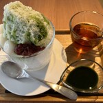 清水屋 - 抹茶ミルクかき氷　温かいほうじ茶付き