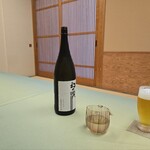 鮨 難波 - 一合幻の滝を頼んだ。一升瓶を持って来てくれた